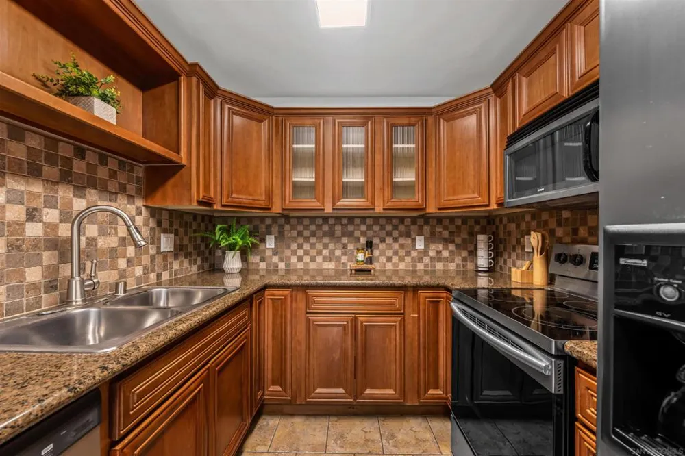 1030 Robinson Ave #208 San Diego, CA 92103