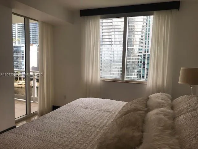 901 Brickell Key Blvd #1105 Miami, FL 33131