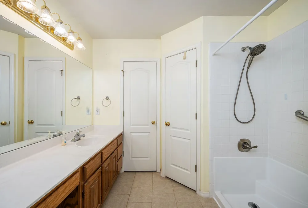 19638 E 38th Place S Broken Arrow, OK 74014