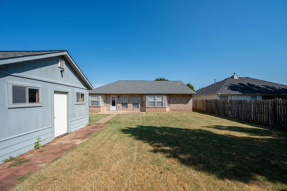19638 E 38th Place S Broken Arrow, OK 74014