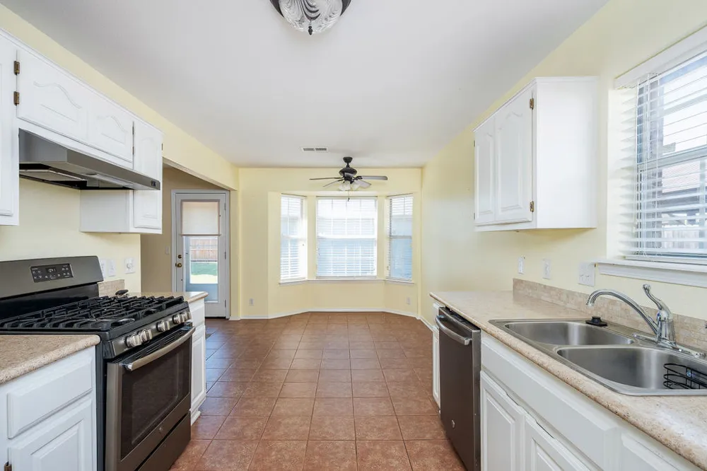 19638 E 38th Place S Broken Arrow, OK 74014