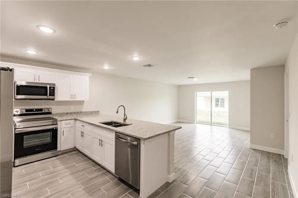 4724 22nd Street SW Lehigh Acres, FL 33973
