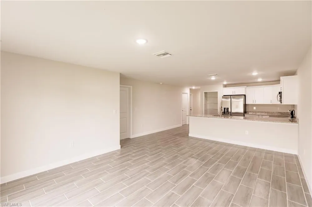 4724 22nd Street SW Lehigh Acres, FL 33973
