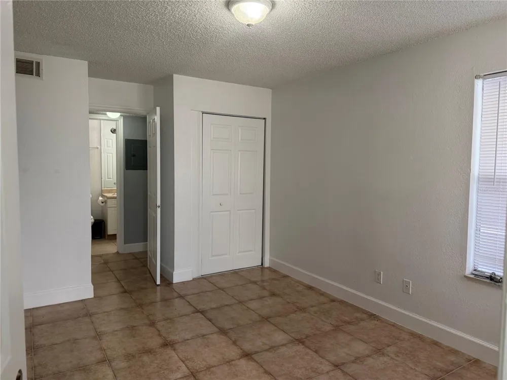 4658 COMMANDER DRIVE #817 Orlando, FL 32822