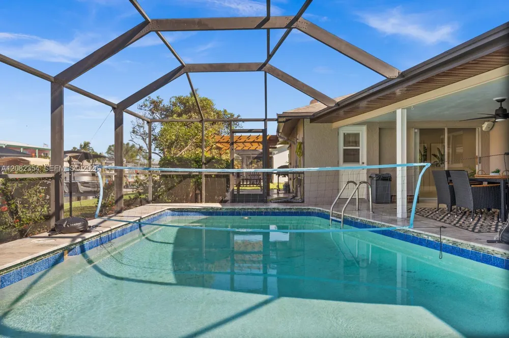 117 SE 40 th ter Cape Coral, FL 33904