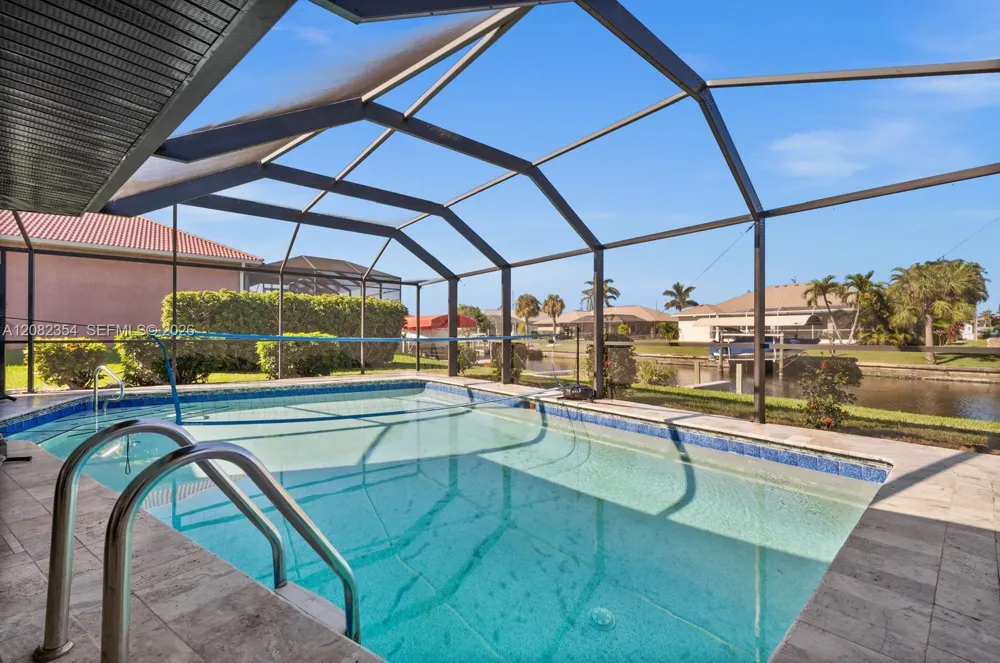 117 SE 40 th ter Cape Coral, FL 33904