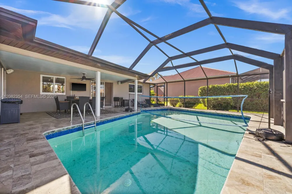 117 SE 40 th ter Cape Coral, FL 33904