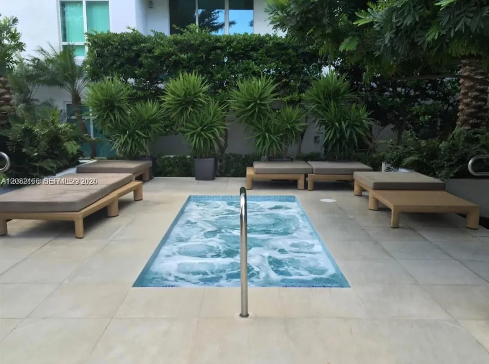950 S Brickell Bay #1109 Miami, FL 33131