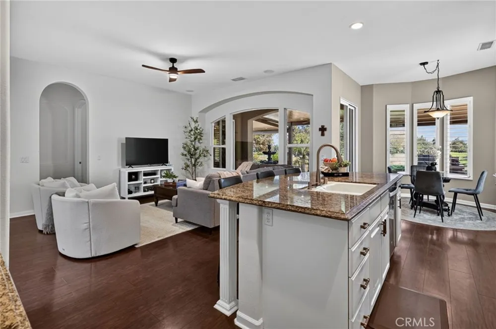24126 Whitetail Corona, CA 92883