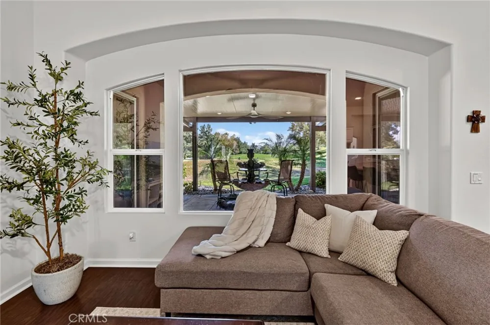 24126 Whitetail Corona, CA 92883