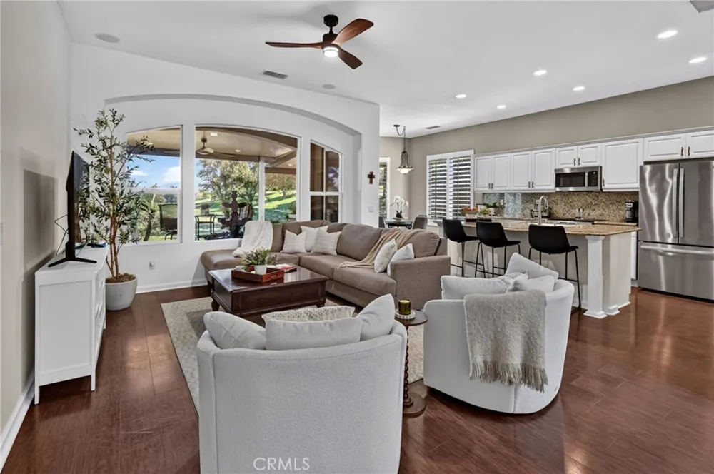 24126 Whitetail Corona, CA 92883