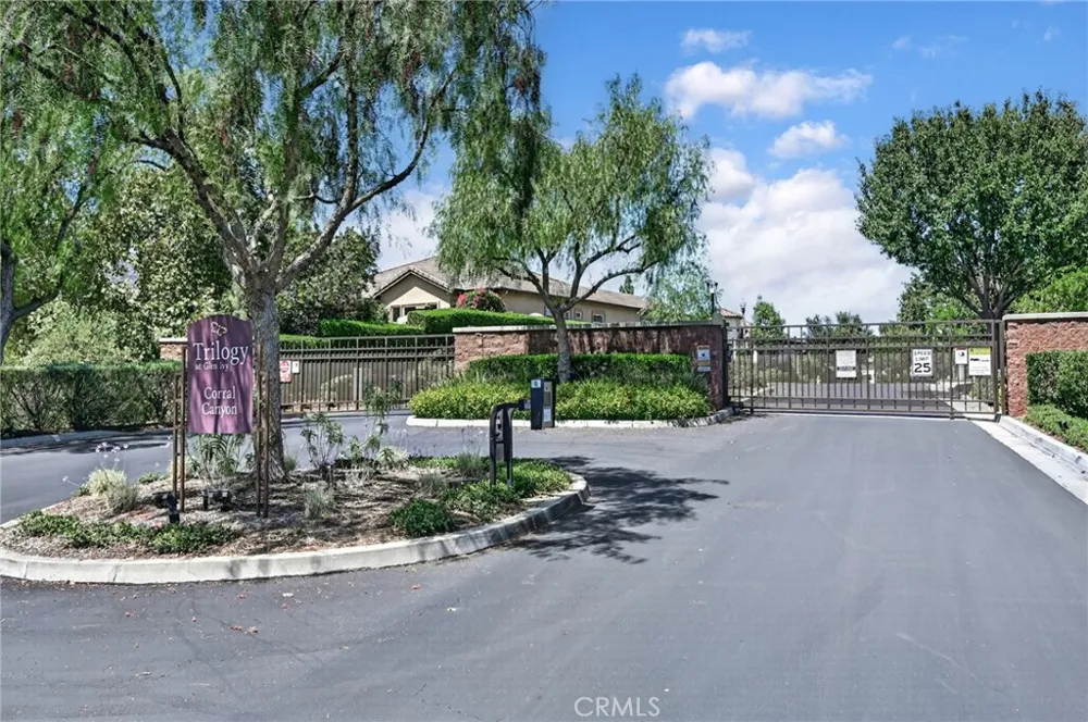 24126 Whitetail Corona, CA 92883