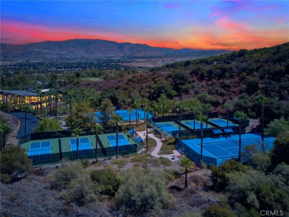 24126 Whitetail Corona, CA 92883