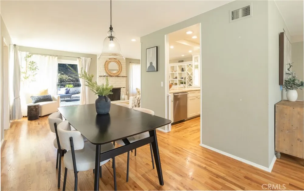 2378 Avenida Otono Thousand Oaks, CA 91362