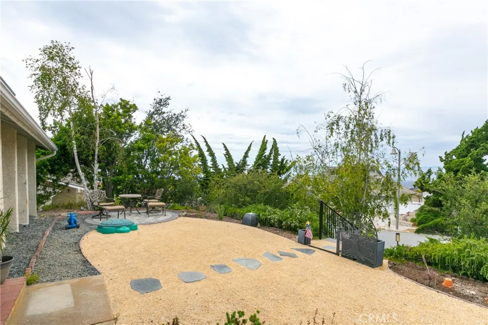 2378 Avenida Otono Thousand Oaks, CA 91362