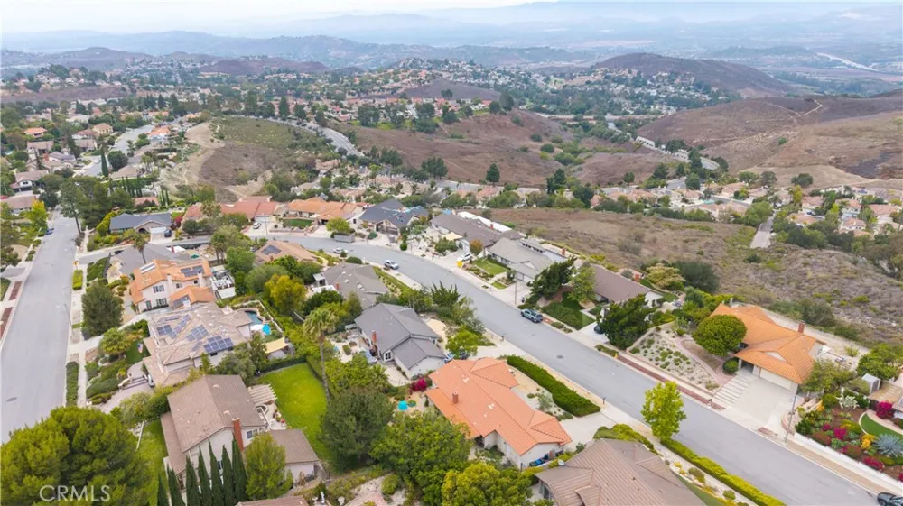 2378 Avenida Otono Thousand Oaks, CA 91362