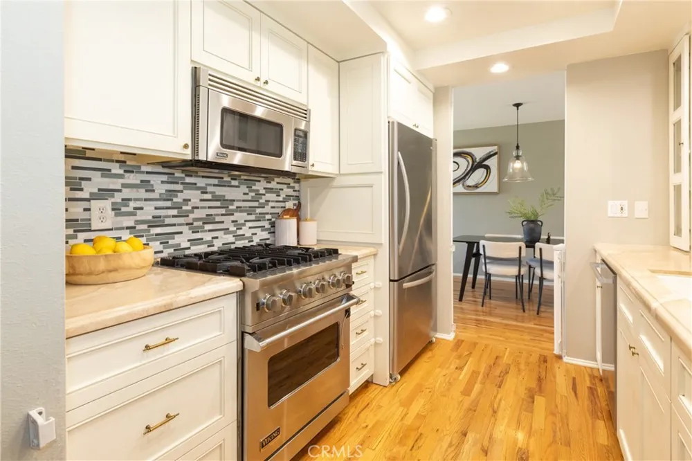 2378 Avenida Otono Thousand Oaks, CA 91362