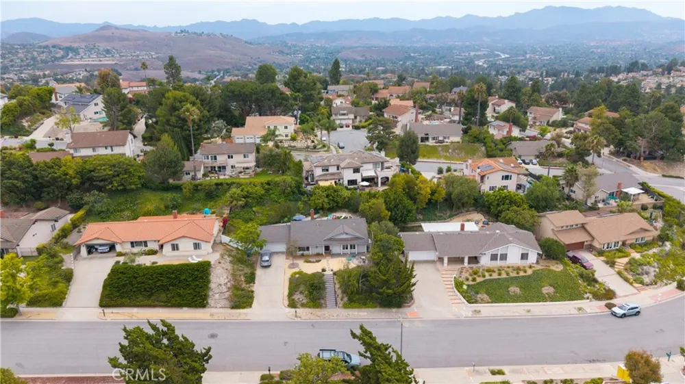 2378 Avenida Otono Thousand Oaks, CA 91362