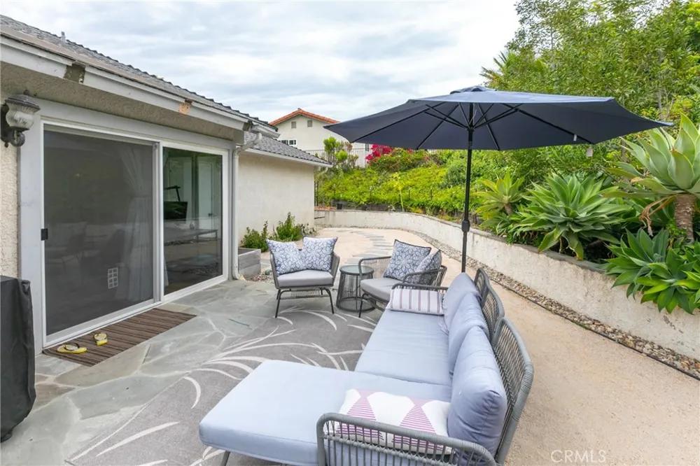 2378 Avenida Otono Thousand Oaks, CA 91362