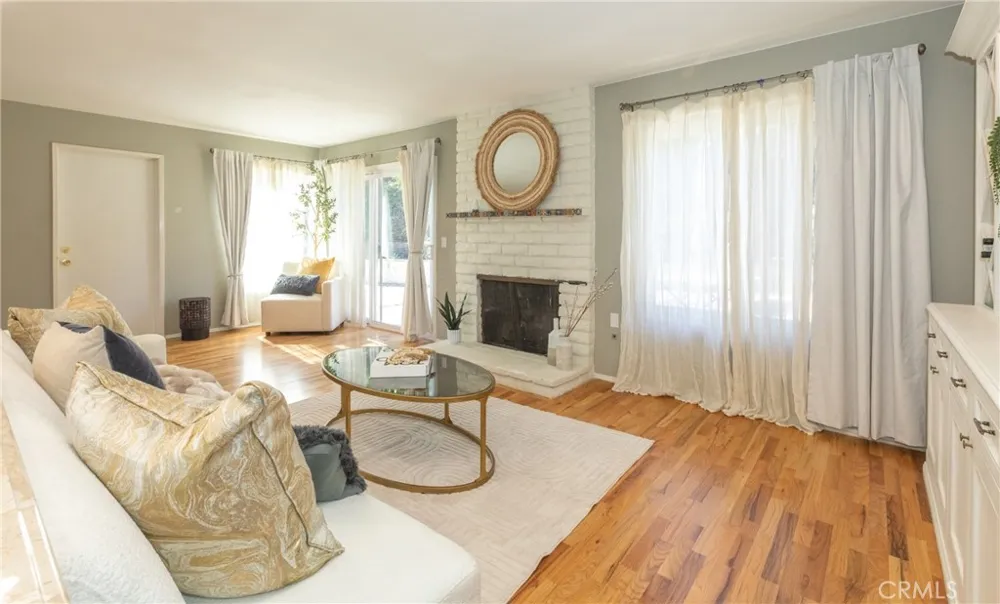 2378 Avenida Otono Thousand Oaks, CA 91362