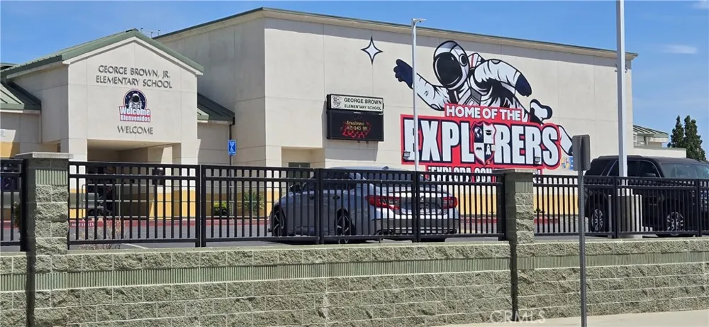 559 W 25th San Bernardino, CA 92405