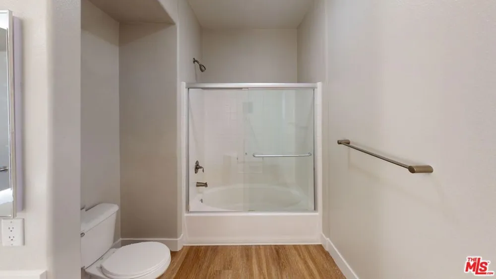 1041 Glendon Avenue #4151 Los Angeles, CA 90024