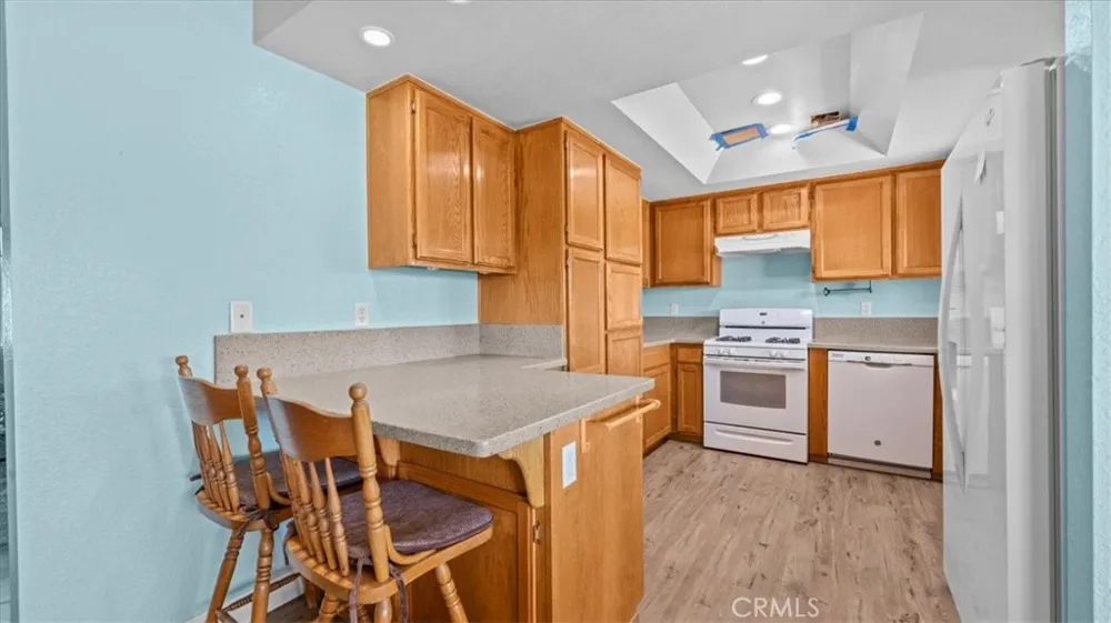 18977 Covina Hesperia, CA 92345