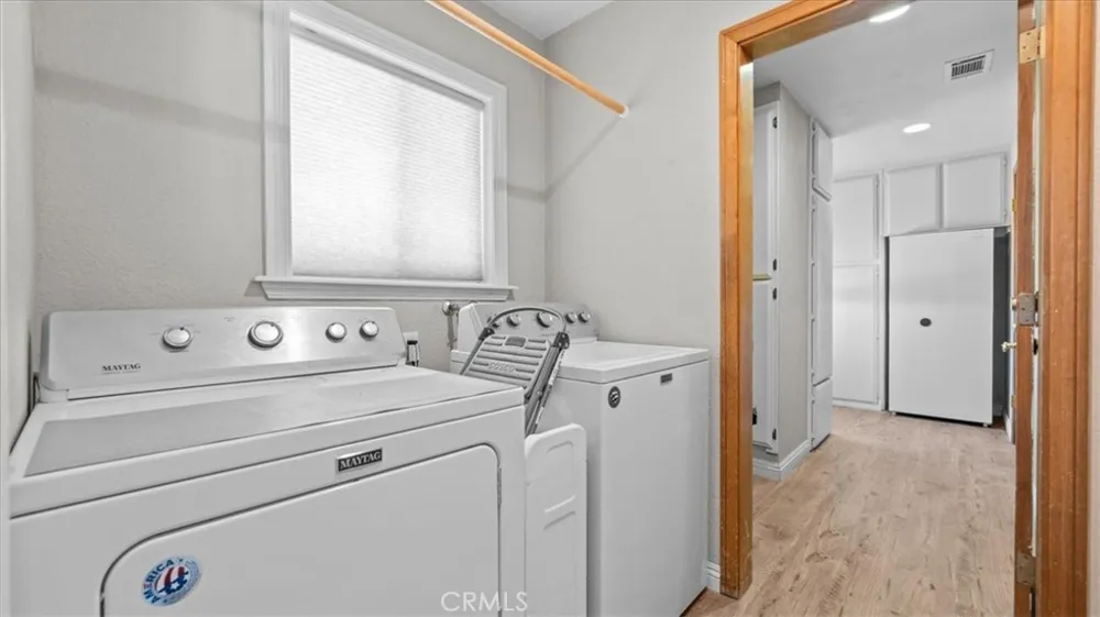 18977 Covina Hesperia, CA 92345