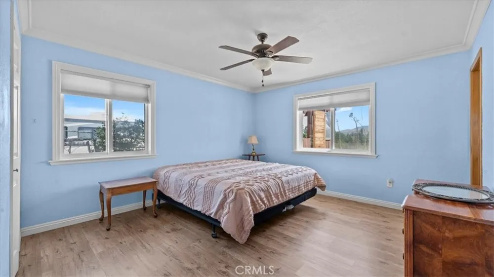 18977 Covina Hesperia, CA 92345