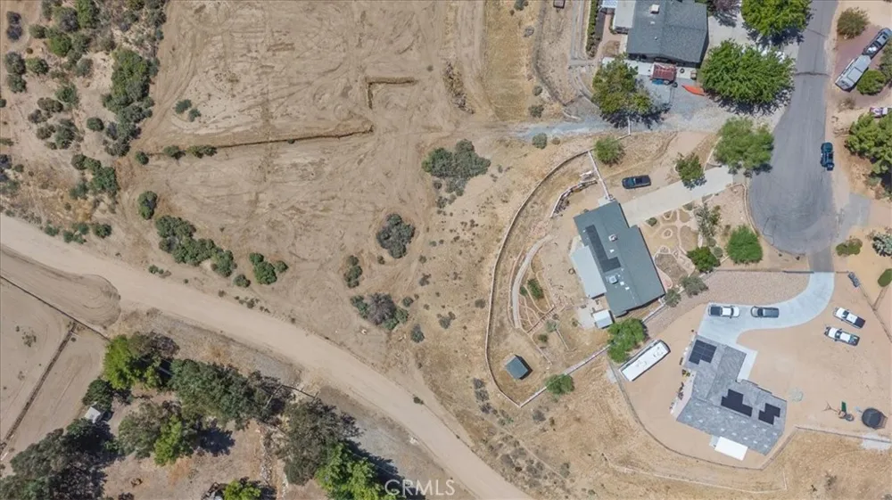 18977 Covina Hesperia, CA 92345
