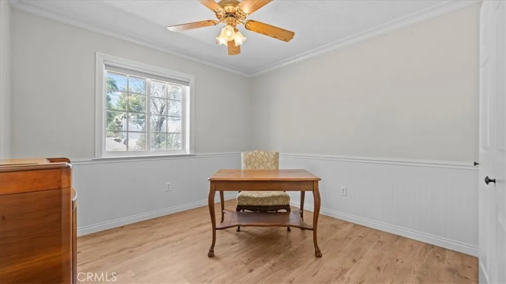 18977 Covina Hesperia, CA 92345