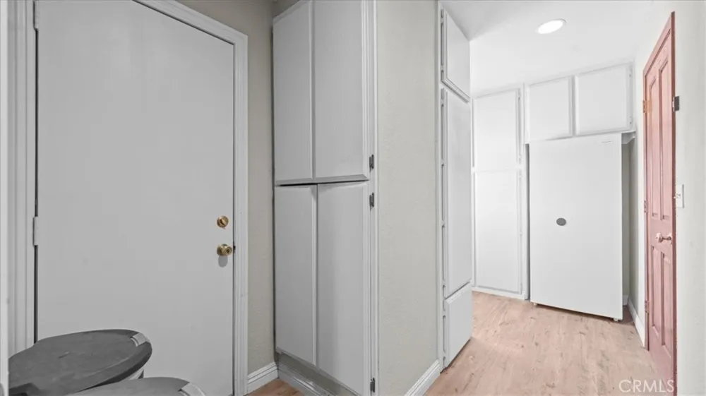 18977 Covina Hesperia, CA 92345