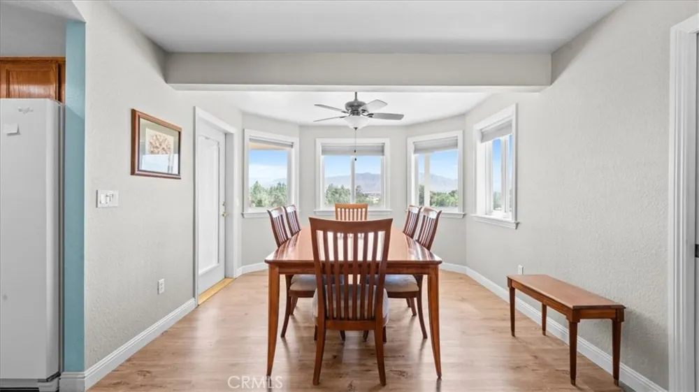 18977 Covina Hesperia, CA 92345