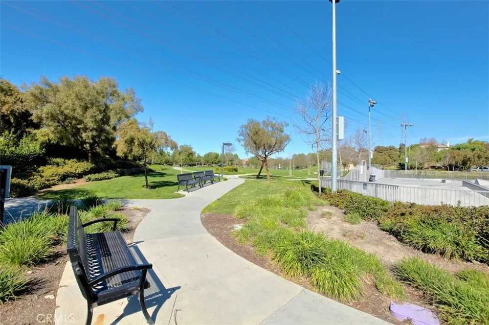 1 Red Leaf Lane Ladera Ranch, CA 92694