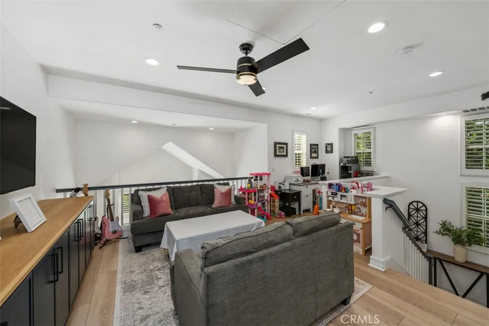 1 Red Leaf Lane Ladera Ranch, CA 92694