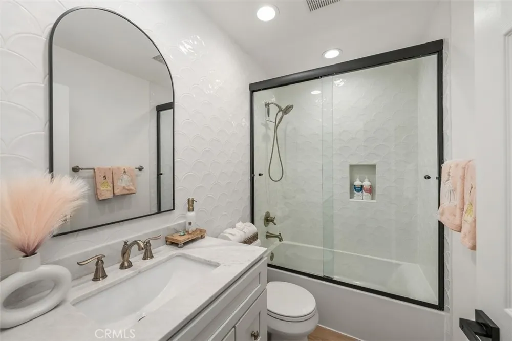 1 Red Leaf Lane Ladera Ranch, CA 92694
