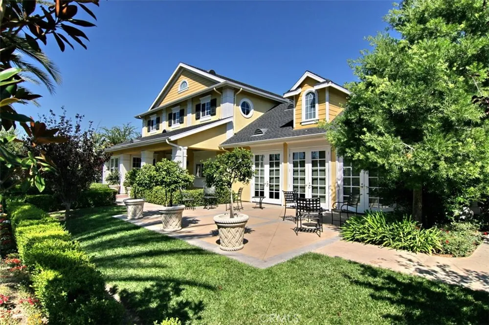 1 Red Leaf Lane Ladera Ranch, CA 92694