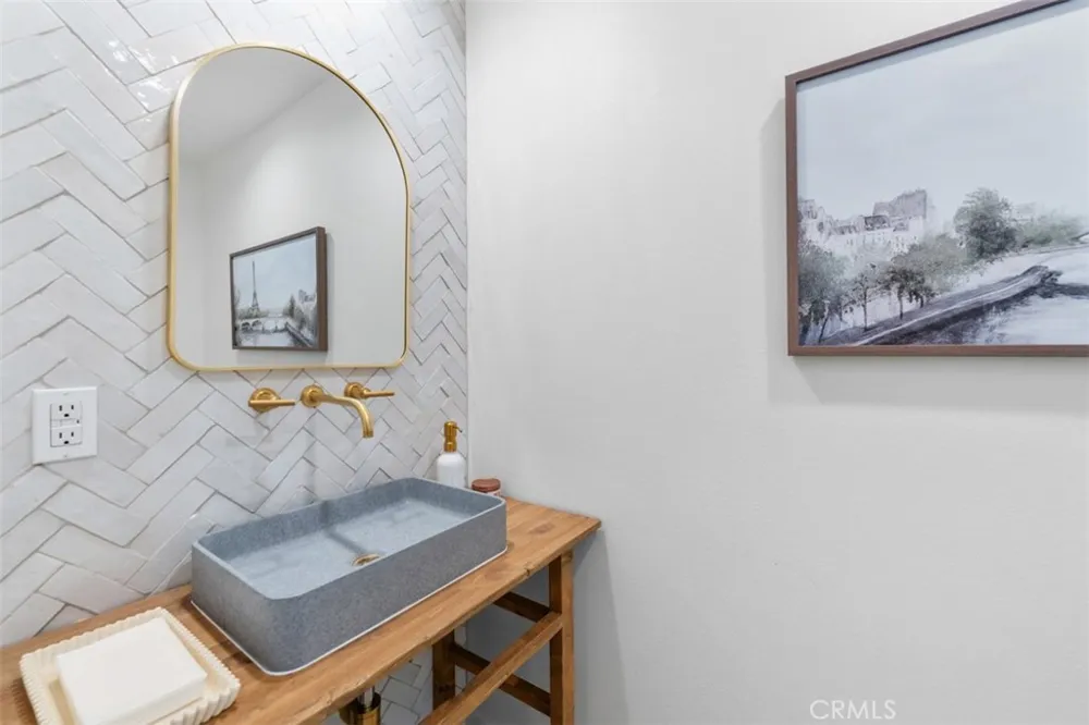 1 Red Leaf Lane Ladera Ranch, CA 92694