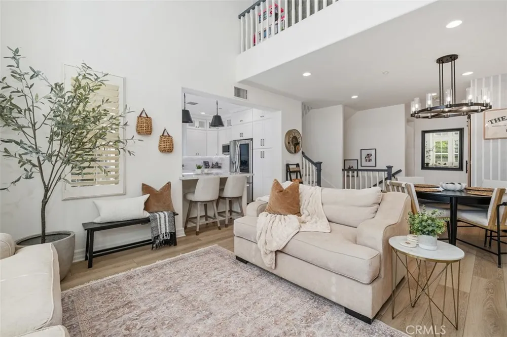 1 Red Leaf Lane Ladera Ranch, CA 92694