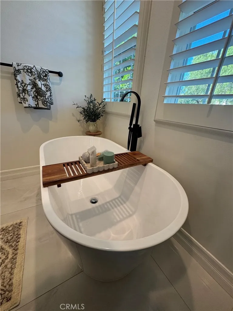1 Red Leaf Lane Ladera Ranch, CA 92694