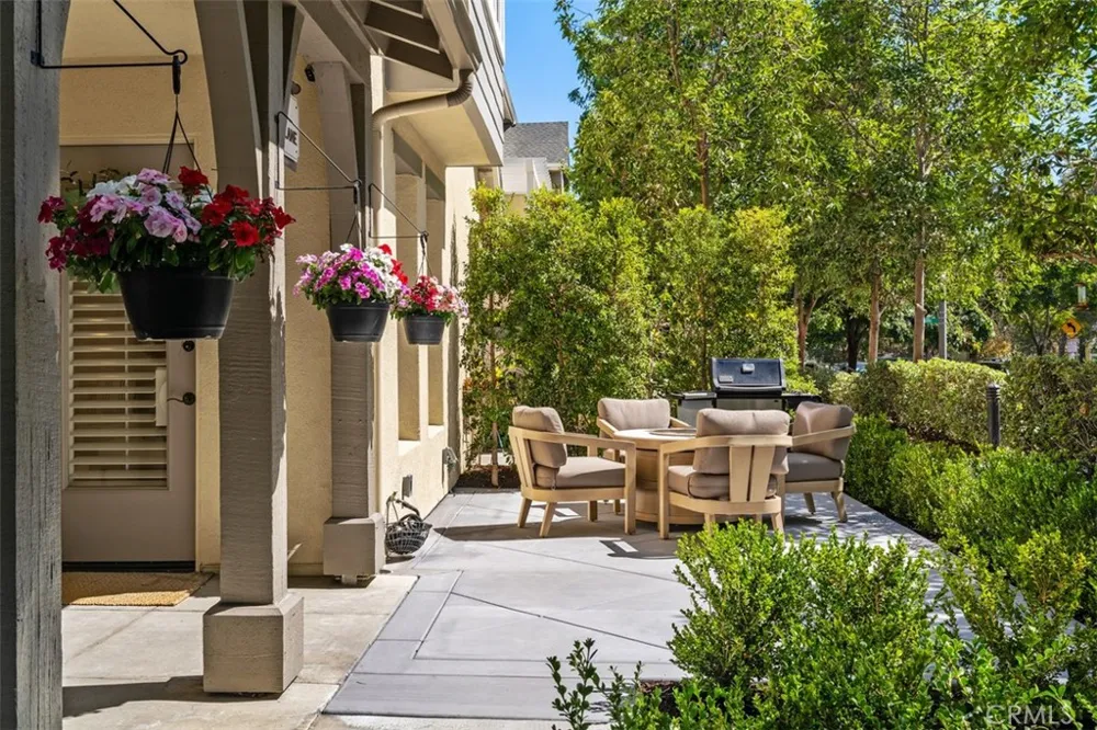 1 Red Leaf Lane Ladera Ranch, CA 92694