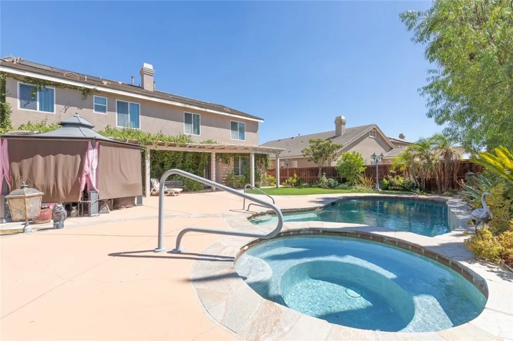 37097 Edgemont Murrieta, CA 92563
