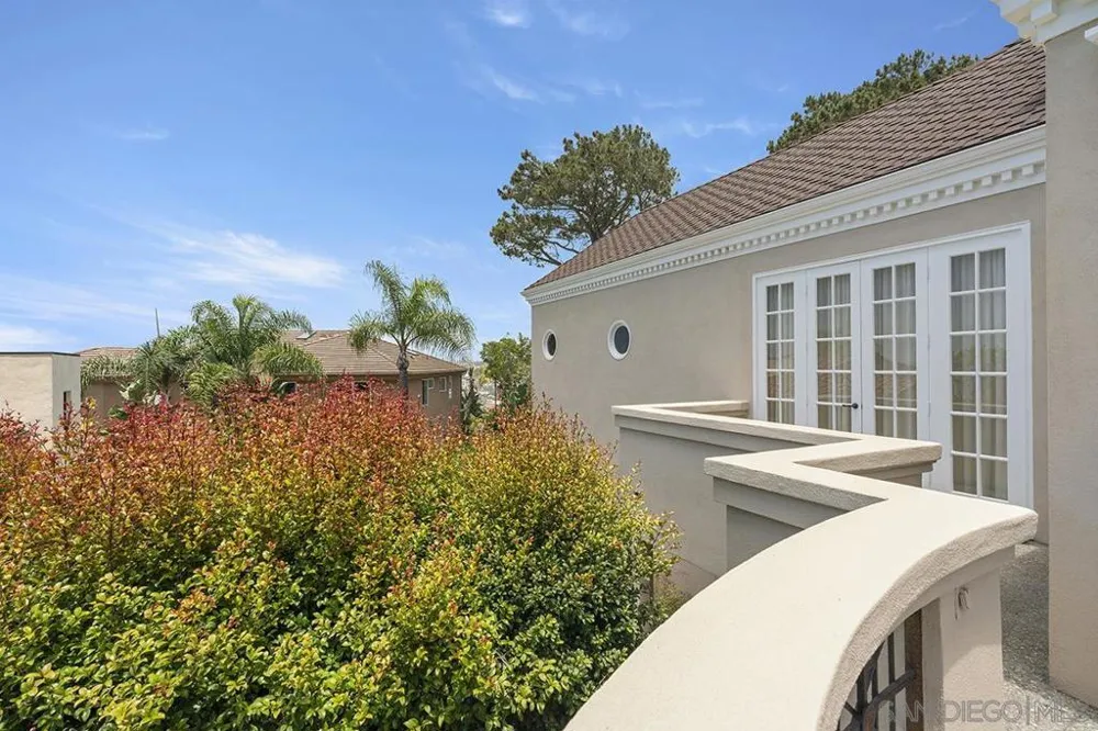 7612 Hillside Dr La Jolla, CA 92037