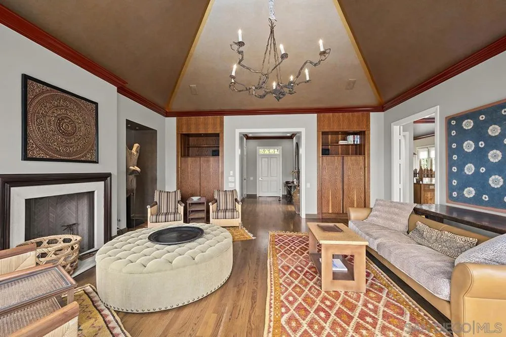 7612 Hillside Dr La Jolla, CA 92037