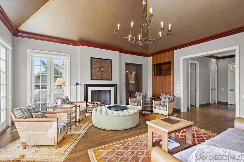 7612 Hillside Dr La Jolla, CA 92037