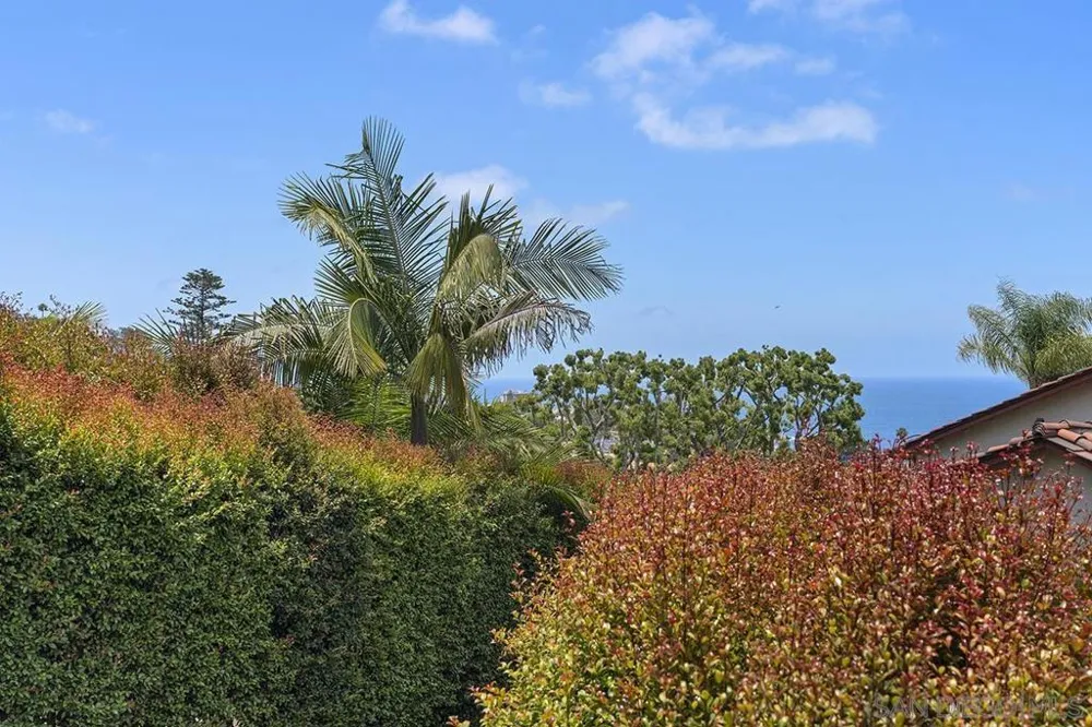 7612 Hillside Dr La Jolla, CA 92037