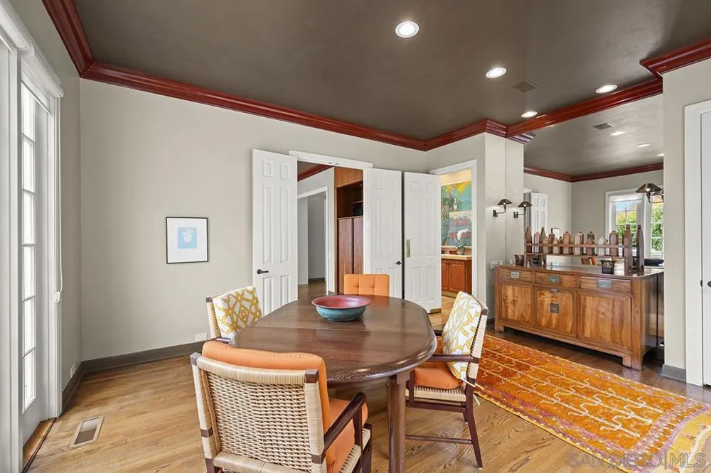 7612 Hillside Dr La Jolla, CA 92037