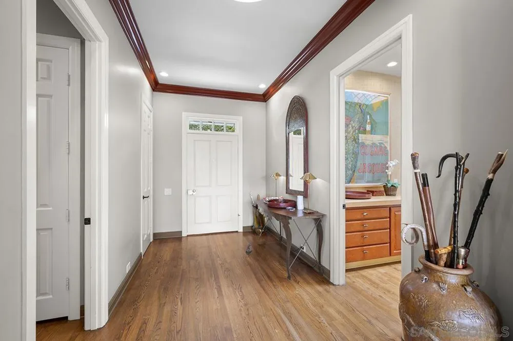 7612 Hillside Dr La Jolla, CA 92037