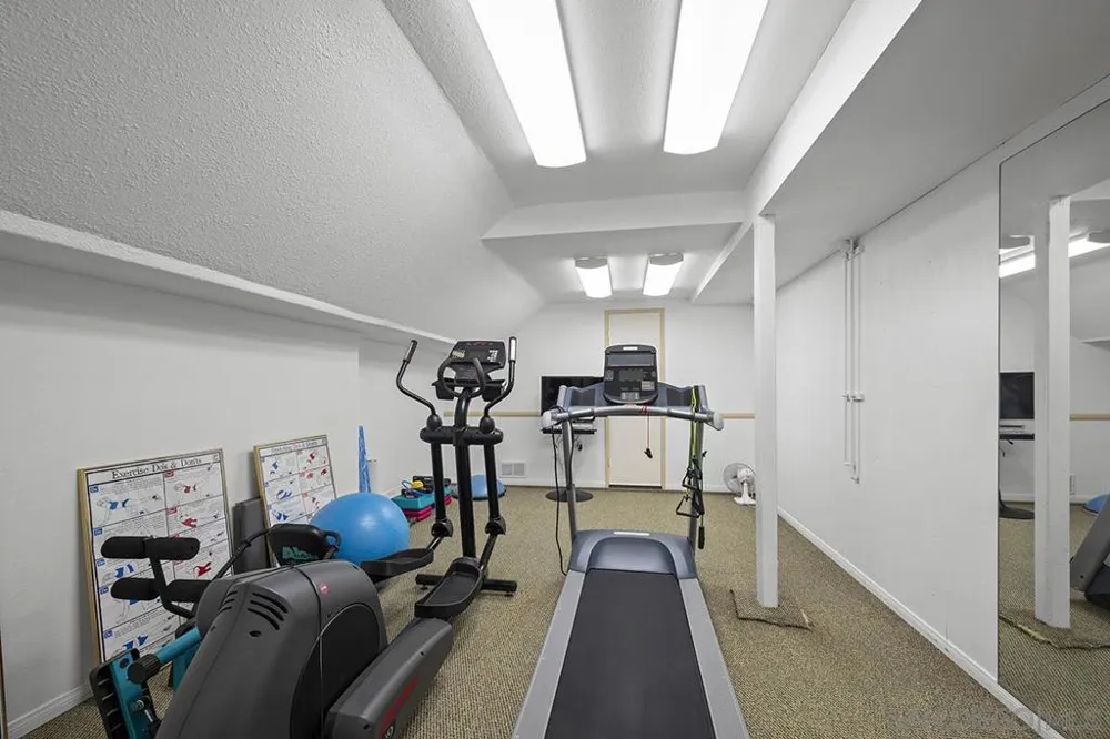 7612 Hillside Dr La Jolla, CA 92037