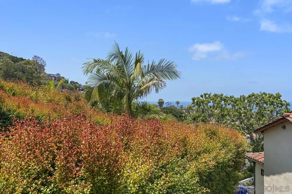 7612 Hillside Dr La Jolla, CA 92037